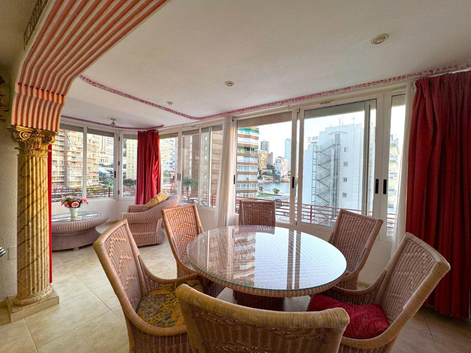 Coblanca 8-2º Fantasy Apartman Benidorm Kültér fotó
